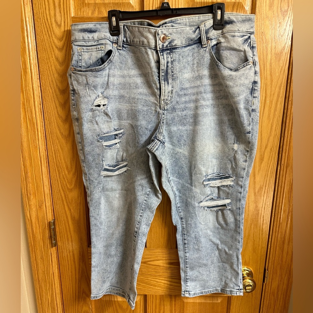 Capri Jeans